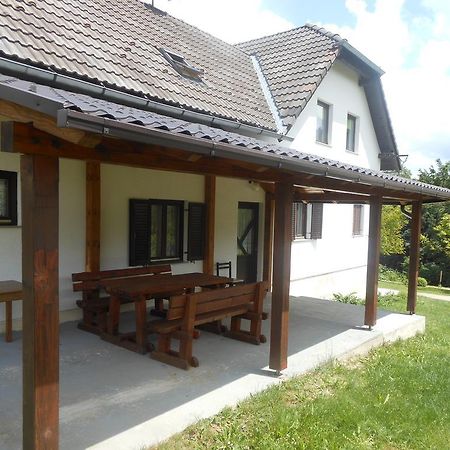 House Milka Hotel Rakovica Kültér fotó