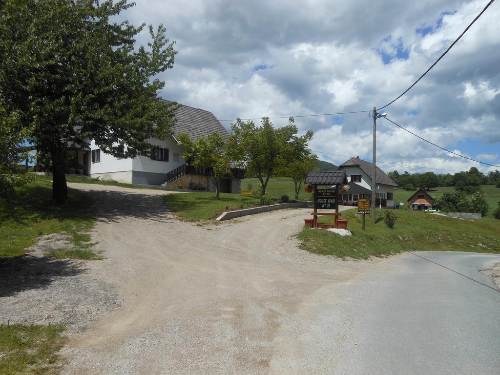 House Milka Hotel Rakovica Kültér fotó