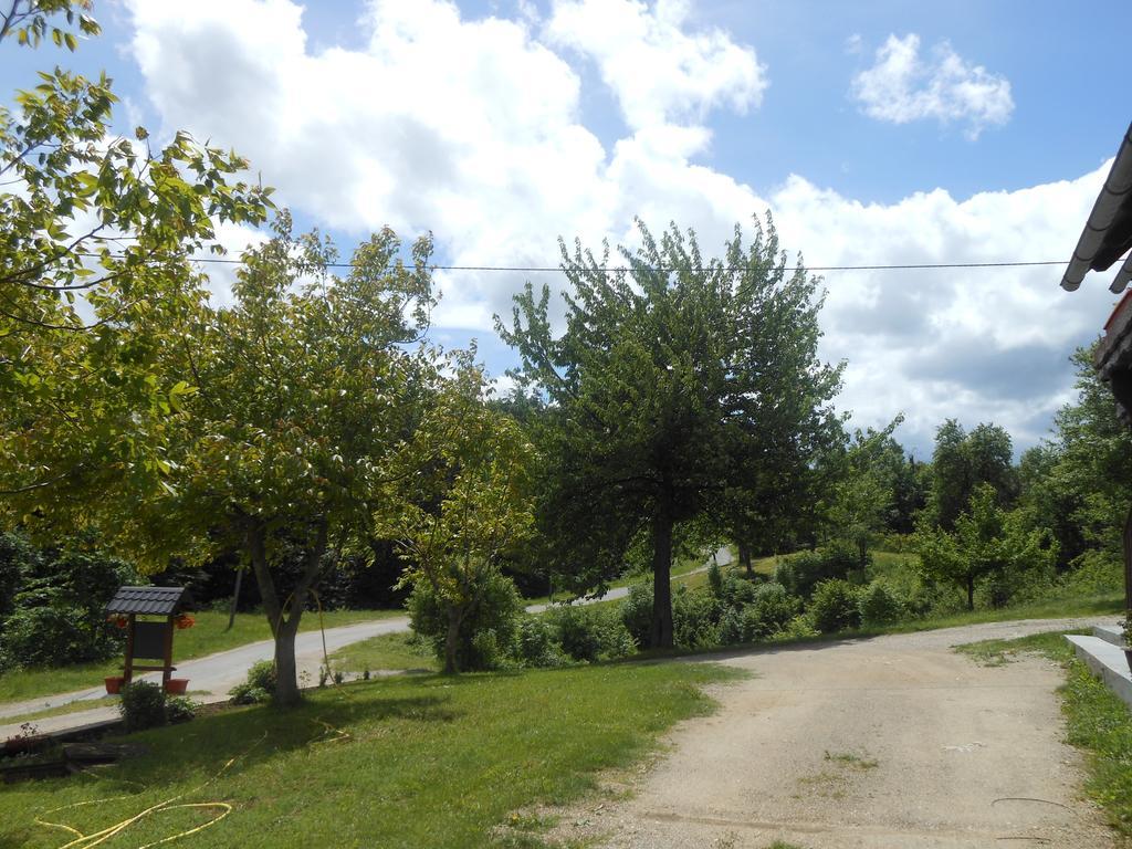 House Milka Hotel Rakovica Kültér fotó